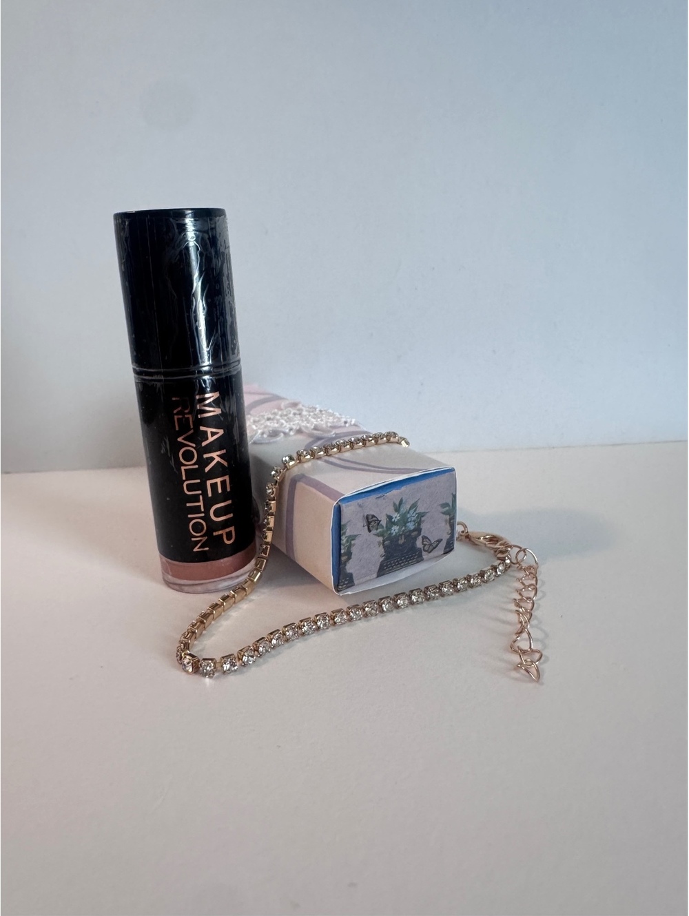 Little Luxury Box - Makeup Revolution Lipstick and Silver Chain Bracelet Set